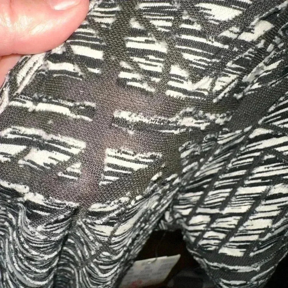 Lularoe small black & white jacquard Classic T. Semi sheer pattern . Gorgeous! - Picture 5 of 9
